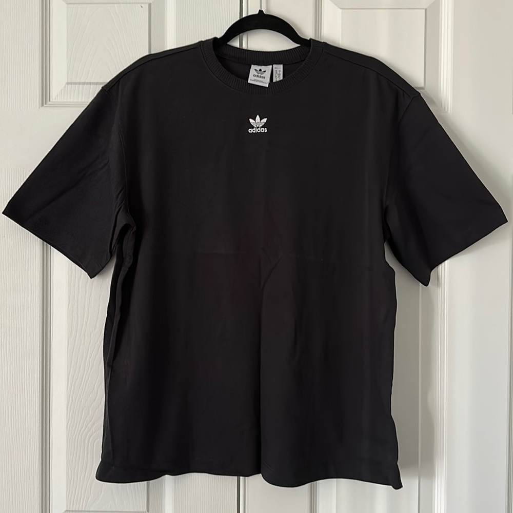 T-shirt new